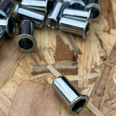 Nietmuttern mit Flachkopf M10 x 22.5 mm - 20 Stück. Blindnietmuttern Stahl verzinkt